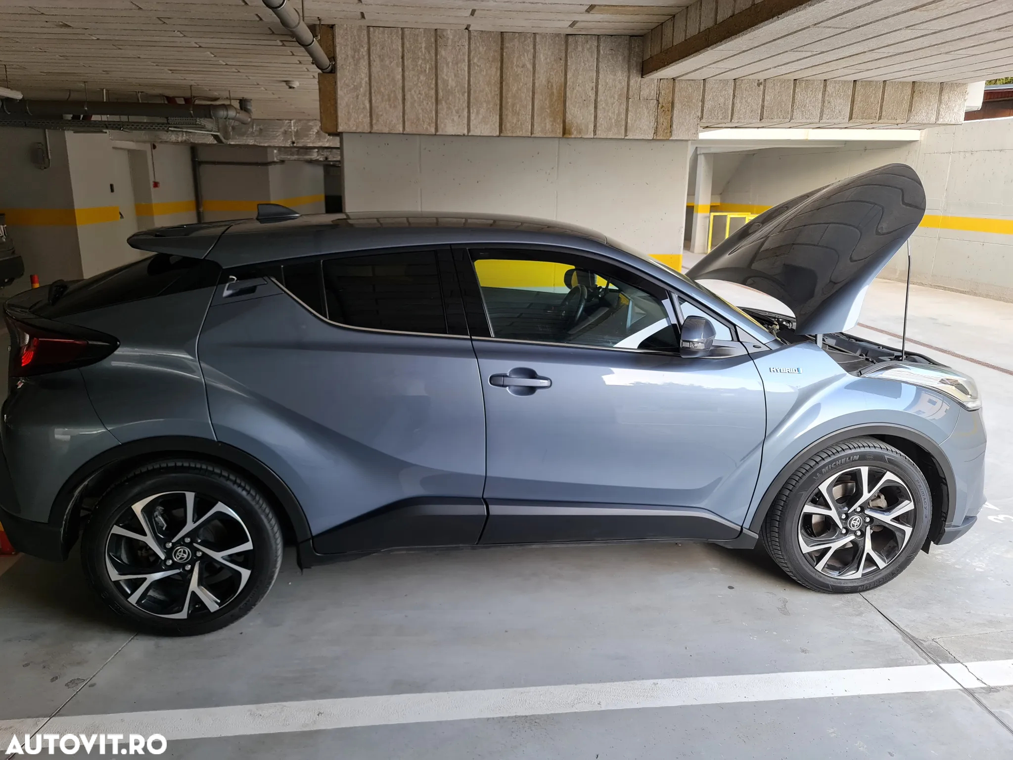 Toyota C-HR 1.8 HSD 4x2 CVT C-ult - 14