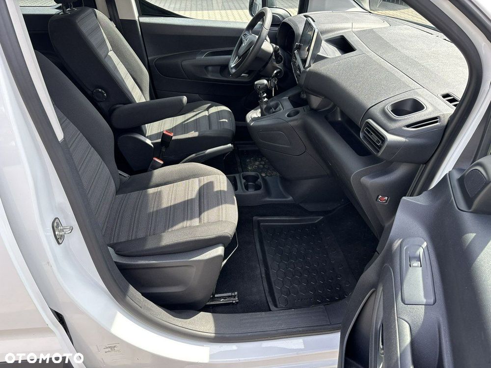 Opel Combo 1.2 Turbo Edition Plus S&S - 16