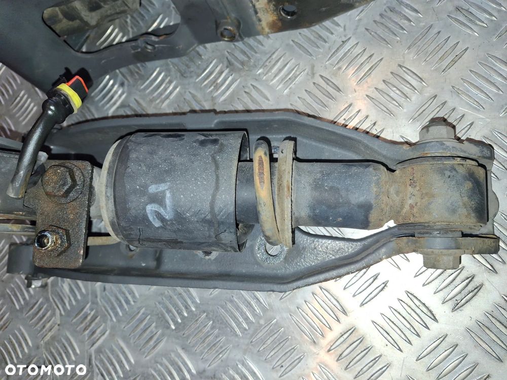 ZAMEK AMORTYZATOR ZAWIESZENIA KABINY DAF LF 220 EURO 6 - 3