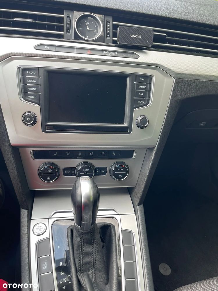 Volkswagen Passat - 7