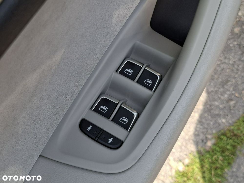 Audi A6 Avant 2.0 TDI Quattro S tronic - 15