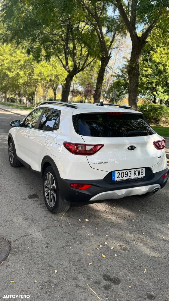 Kia Stonic 1.6 DSL HP Urban - 9