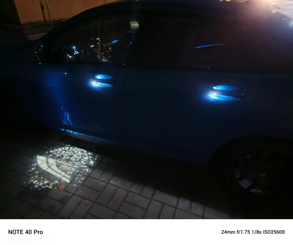 BMW Seria 2 220d Edition Colorvision - 21