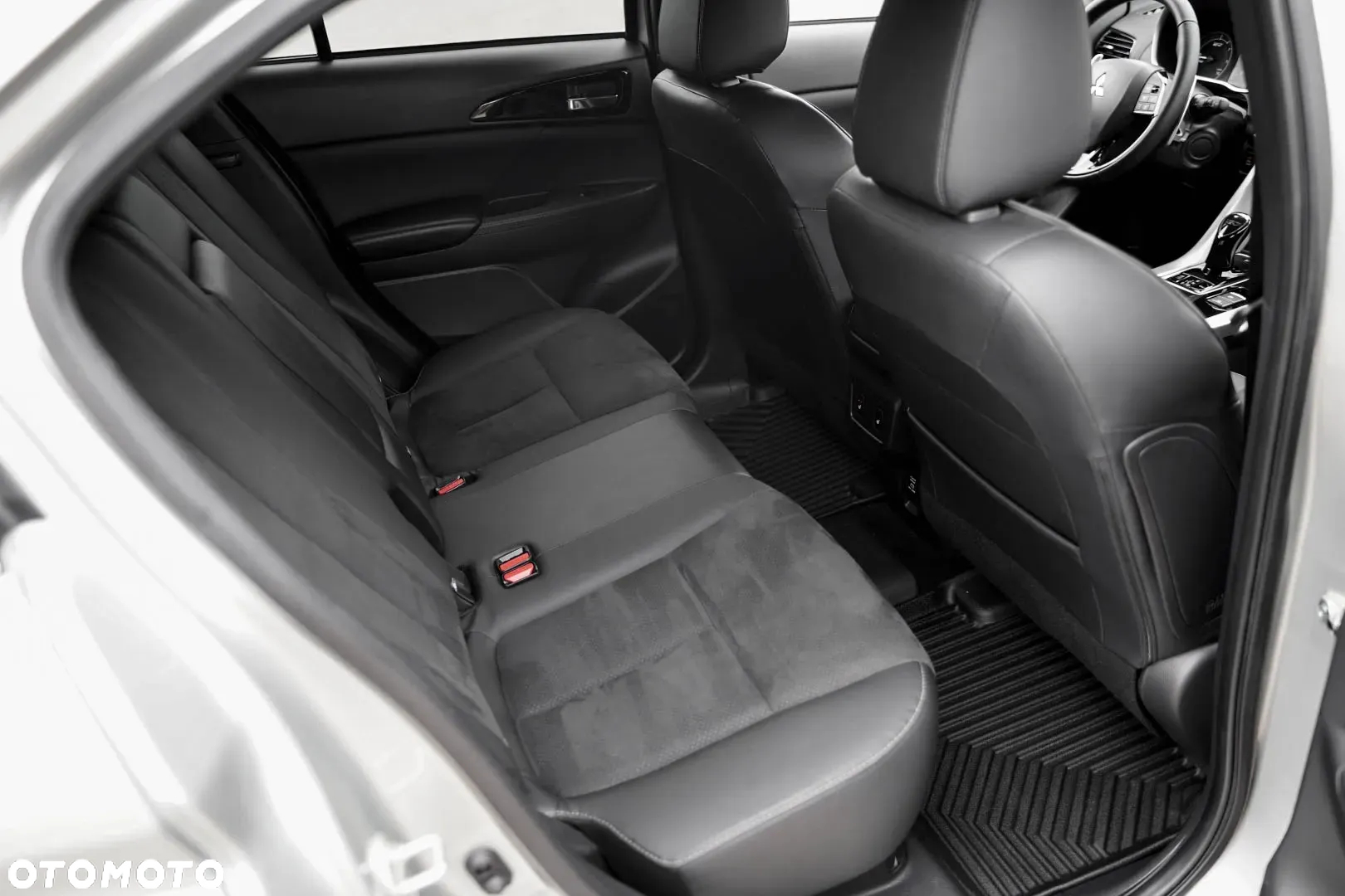 Mitsubishi Eclipse Cross 2.4 PHEV Instyle Plus - 19