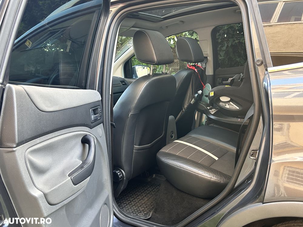 Ford Kuga 2.0L TDCi DPF Titanium - 8