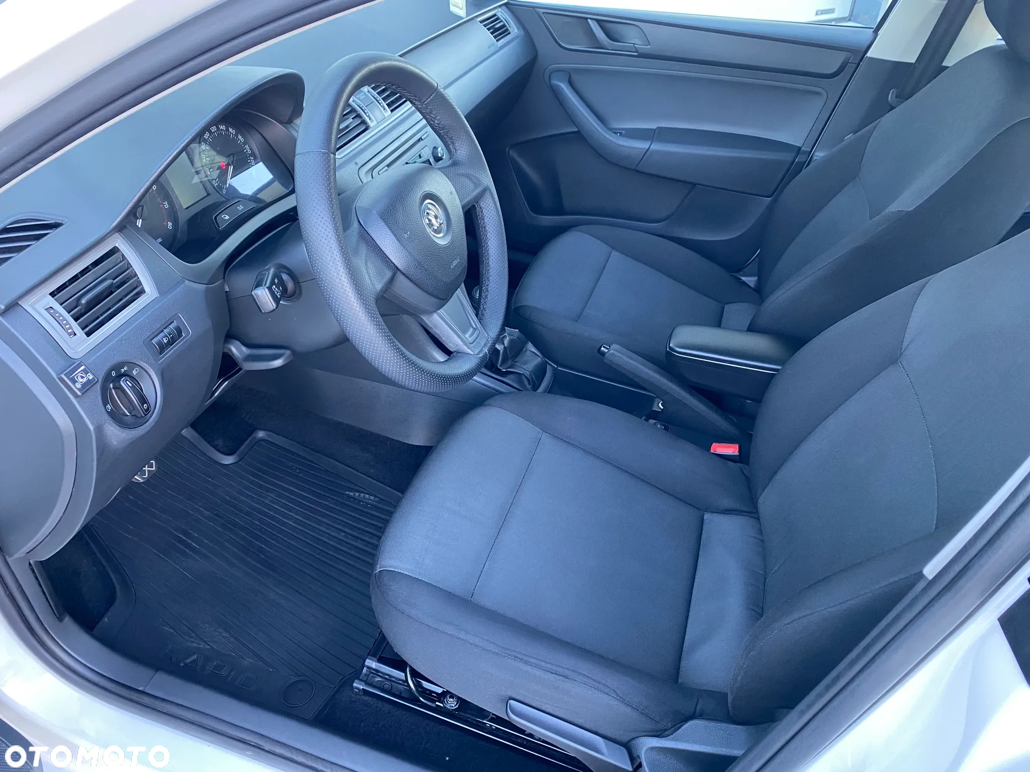 Skoda RAPID - 5
