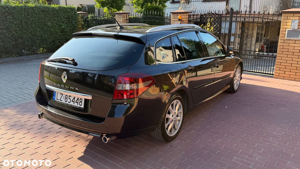 Renault Laguna - 1