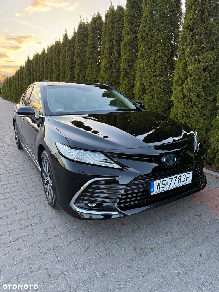 Toyota Camry 2.5 Hybrid Executive CVT - 2
