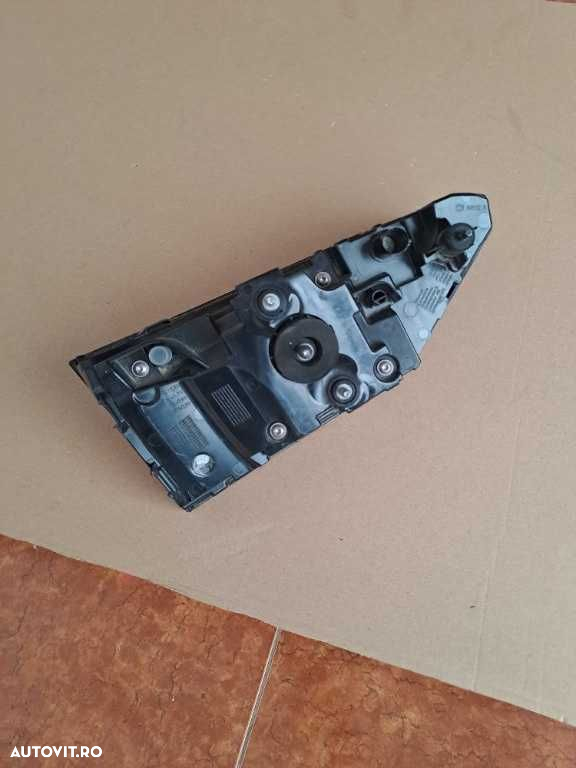 Stop dreapta pe haion Audi A6 C8 break cod 4K5945076 - 8