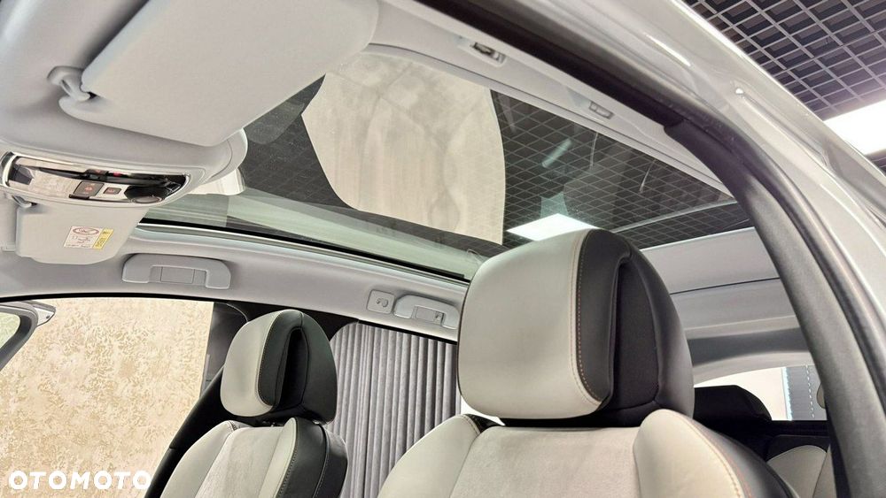 Peugeot 508 RXH 2.0 HDi HYbrid4 - 32