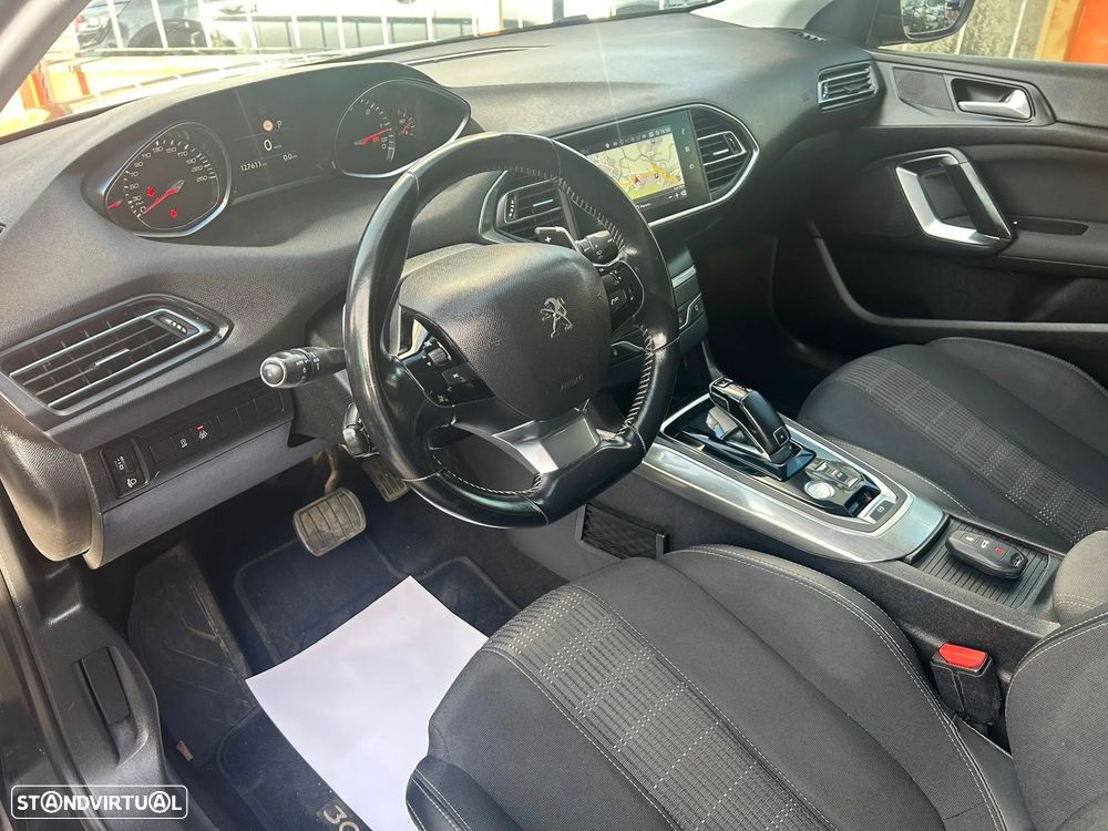 Peugeot 308 1.5 BlueHDi Allure Pack EAT8 - 19