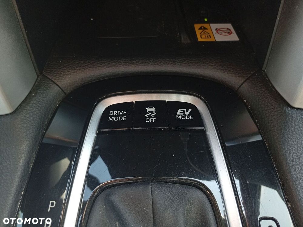 Toyota Corolla Cross 2.0 Hybrid Style AWD - 11