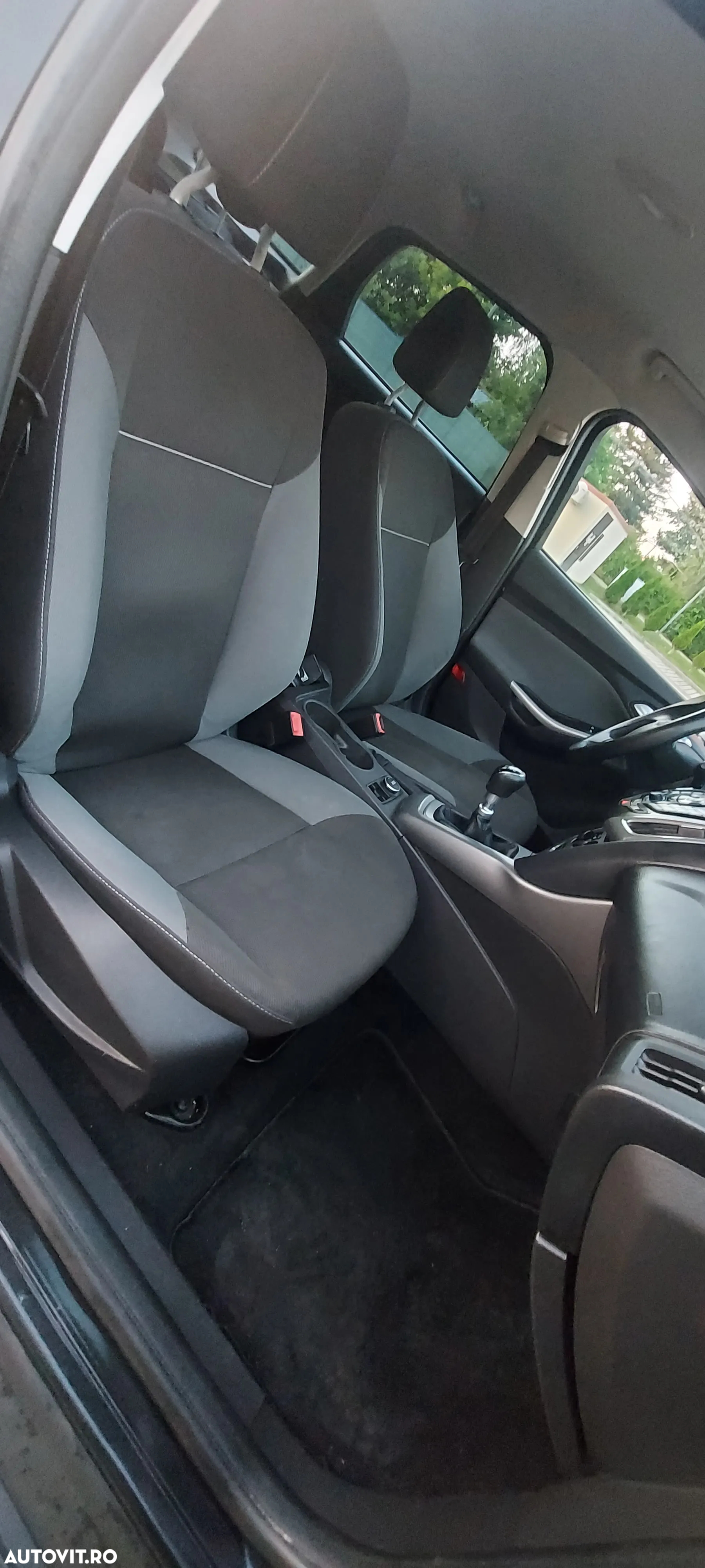Ford Focus 1.6 TDCi ECOnetic 99g Start-Stopp-System Champions Edition - 6