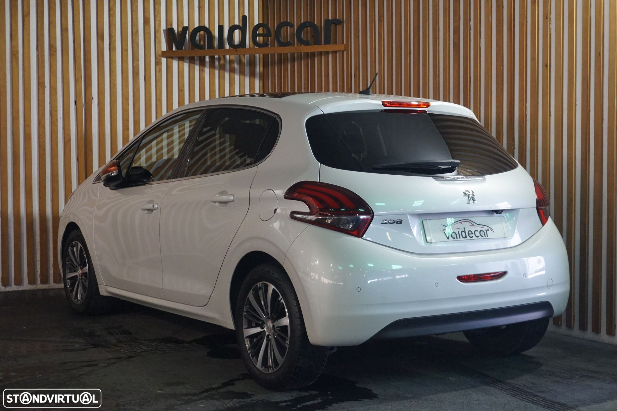 Peugeot 208 1.2 PureTech GT Line - 2