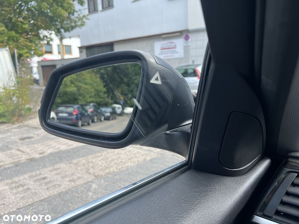 BMW Seria 3 - 24
