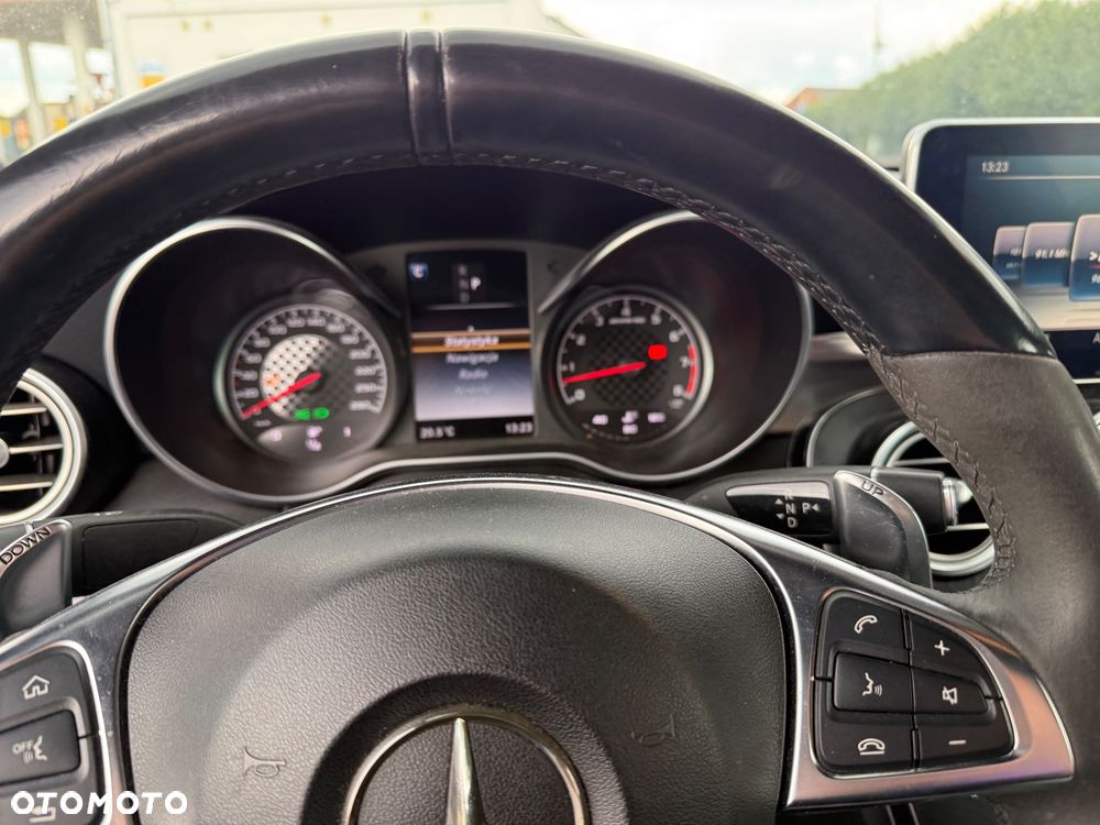 Mercedes-Benz Klasa C AMG 43 4Matic 9G-TRONIC - 25