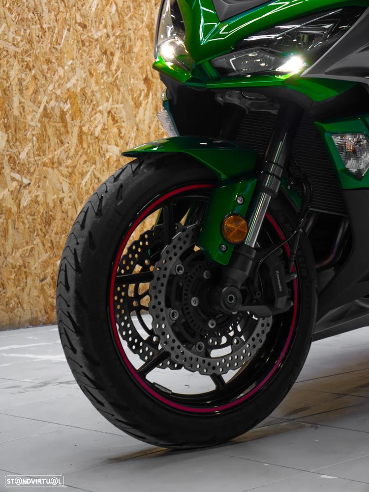 Kawasaki Z Z1000SX - 2