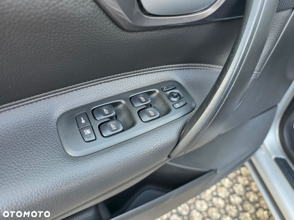 Volvo S60 2.4 T5 Summum - 25