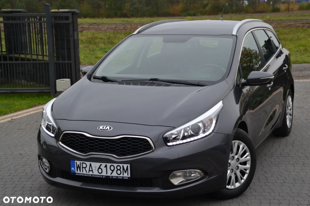 Kia Ceed 1.6 GDI Dream Team Edition - 5