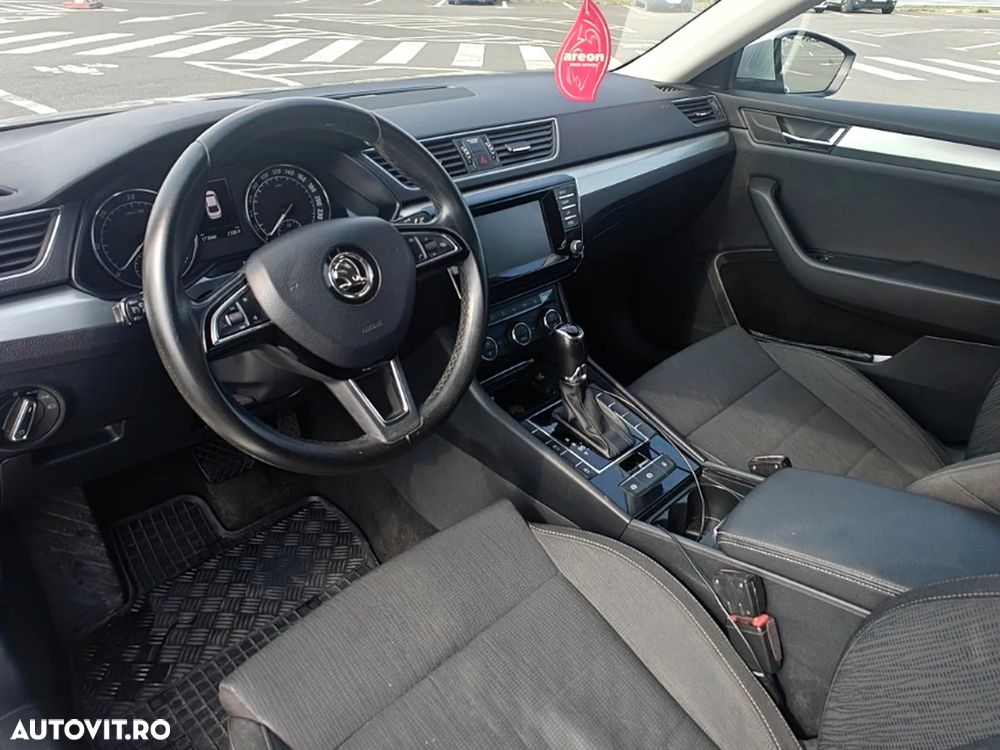 Skoda Superb 2.0 TDI DSG Ambition - 8