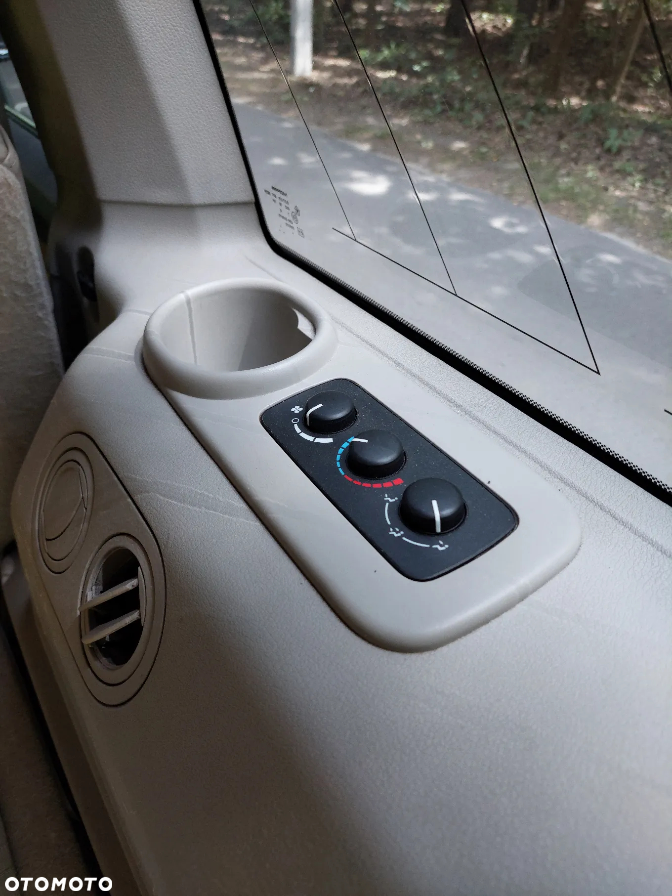Jeep Commander 3.0 CRD Overland - 19