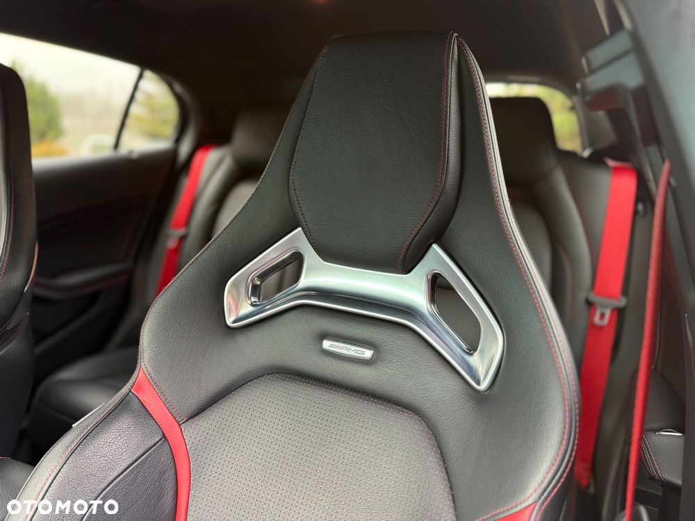 Mercedes-Benz GLA 45 AMG 4-Matic Edition 1 - 27