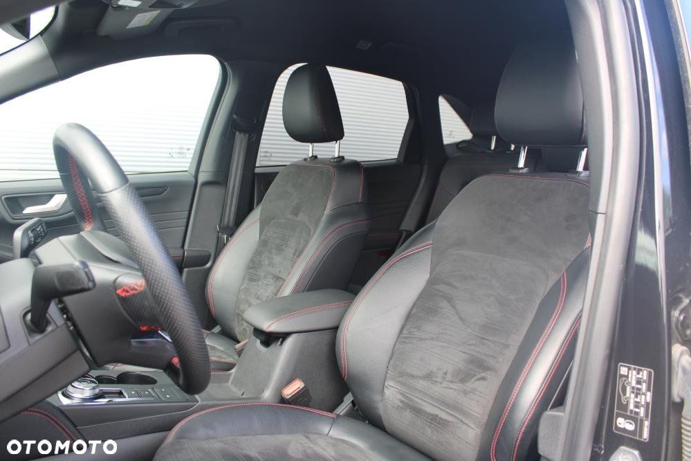 Ford Kuga - 10
