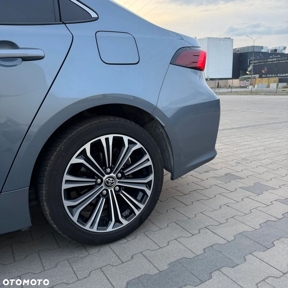 Toyota Corolla 1.8 Hybrid Comfort - 8