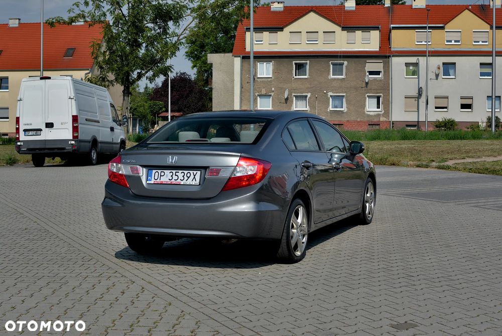Honda Civic 1.8 i-VTEC Comfort - 4