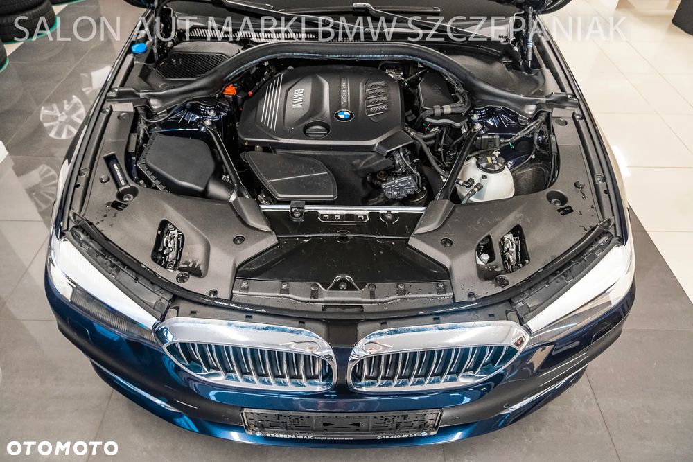 BMW Seria 5 520d xDrive Luxury Line - 37