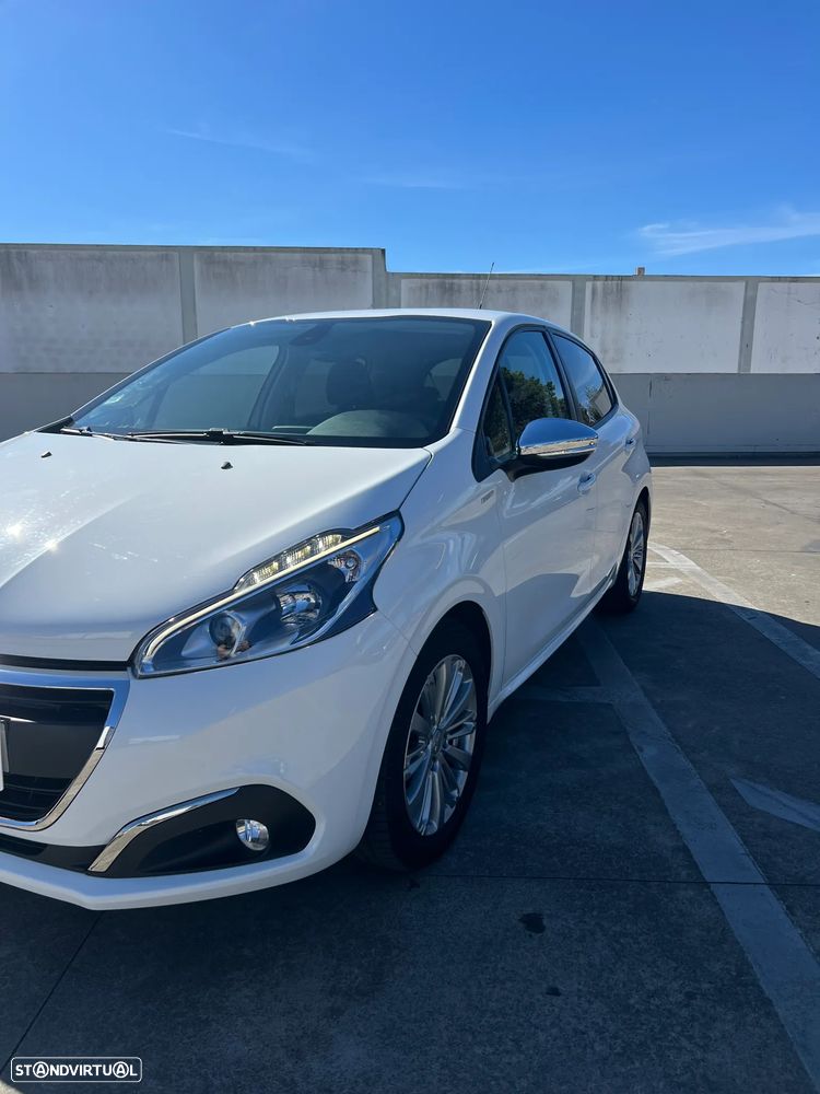 Peugeot 208 1.2 PureTech Style - 2