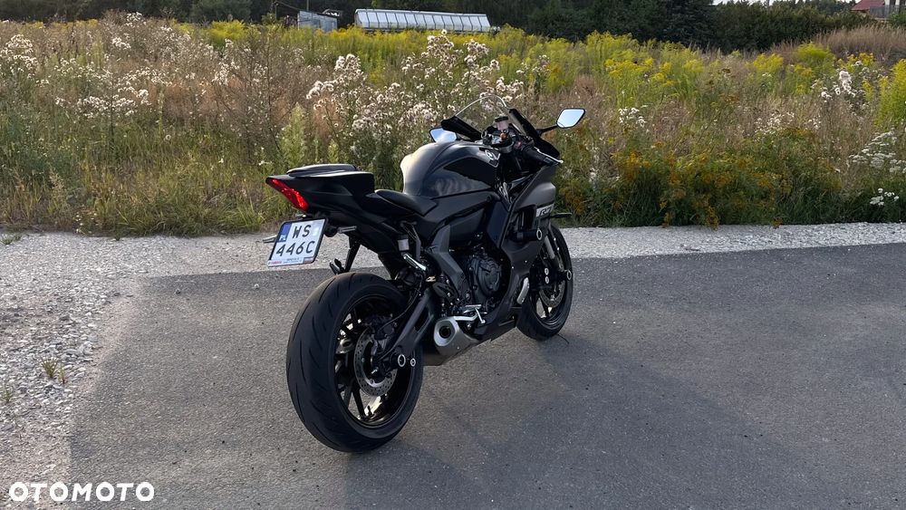 Yamaha R7 - 3