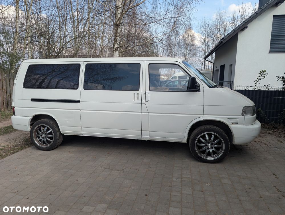 Volkswagen Caravelle Basis / CL - 1