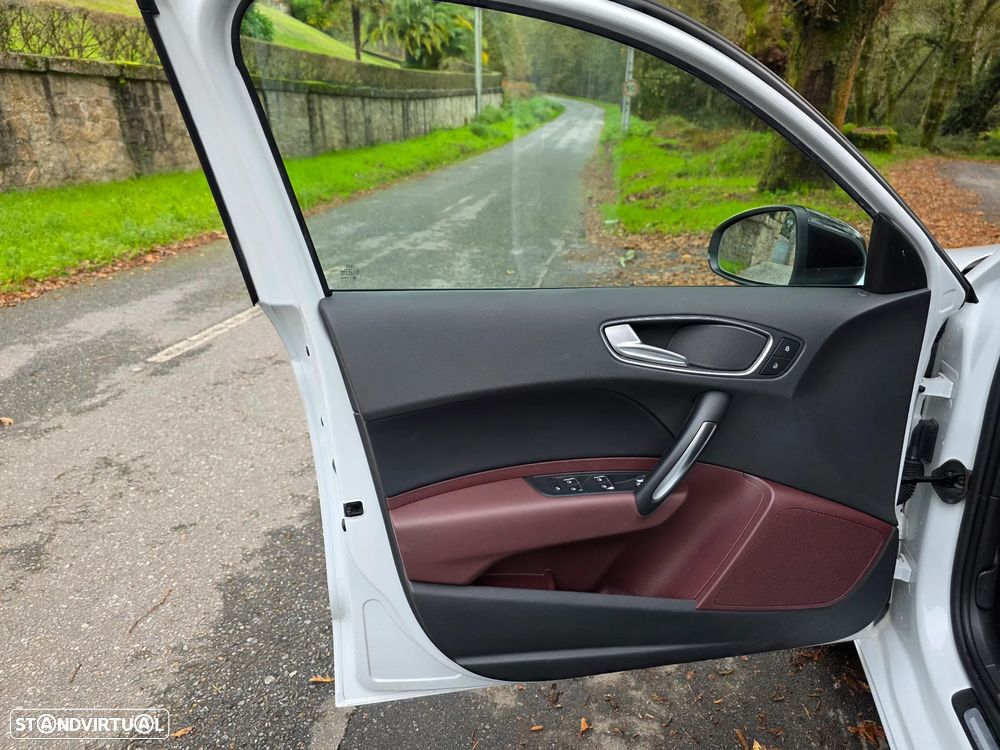 Audi A1 Sportback 1.6 TDI S line edition - 48