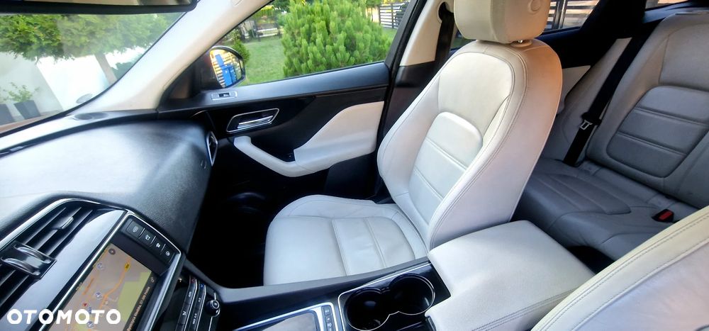 Jaguar F-Pace 2.0 i4D AWD Prestige - 23