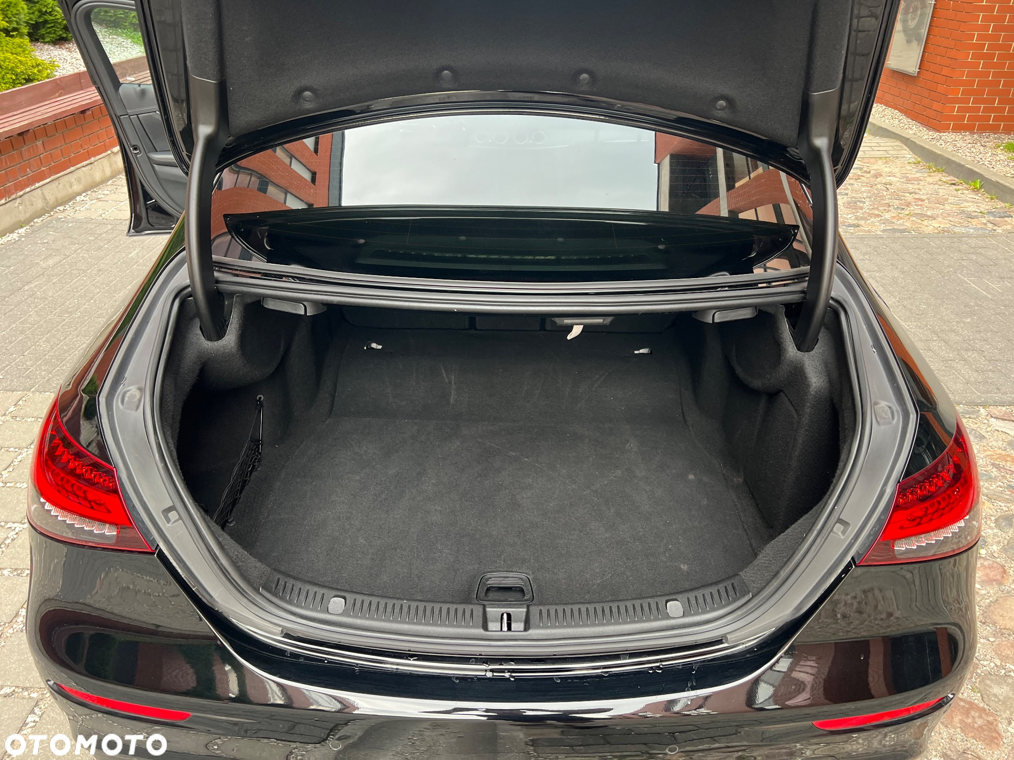Mercedes-Benz Klasa E 220 d 9G-TRONIC AMG Line - 20