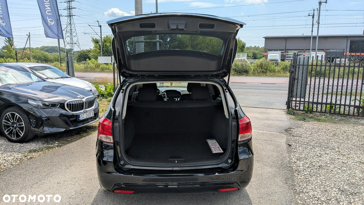 Chevrolet Cruze - 36