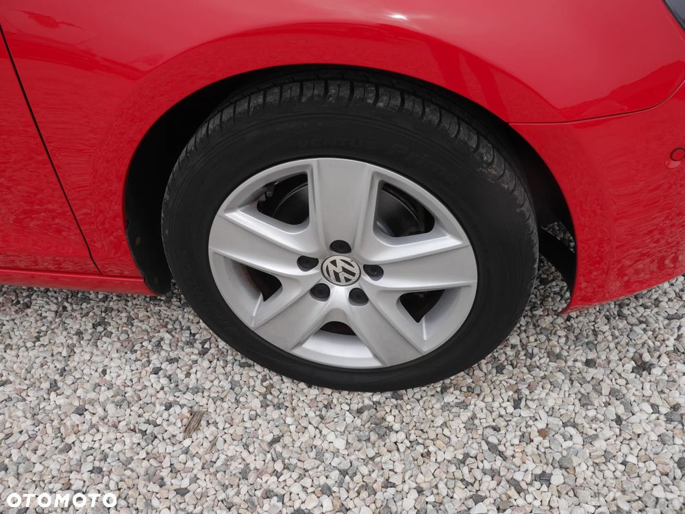 Volkswagen Golf 1.6 TDI DPF BlueMotion Technology Team - 21