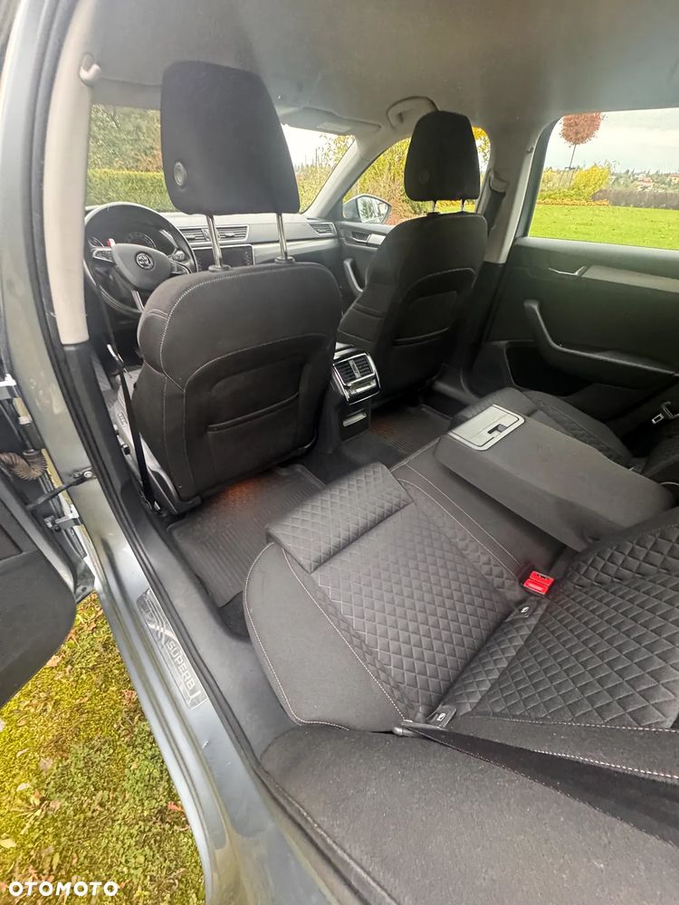 Skoda Superb 2.0 TDI Style DSG - 21