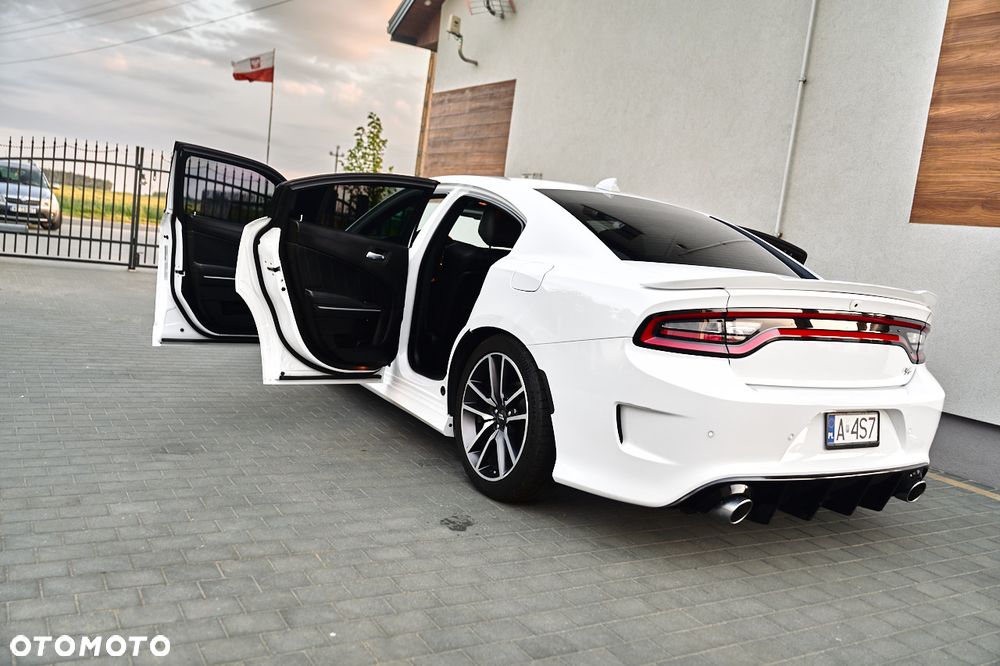 Dodge Charger 5.7 R/T - 21