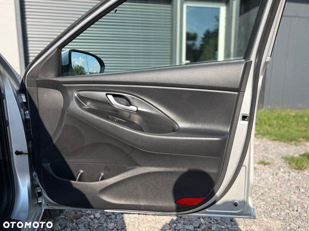 Hyundai i30 1.4 T-GDI Classic + - 28