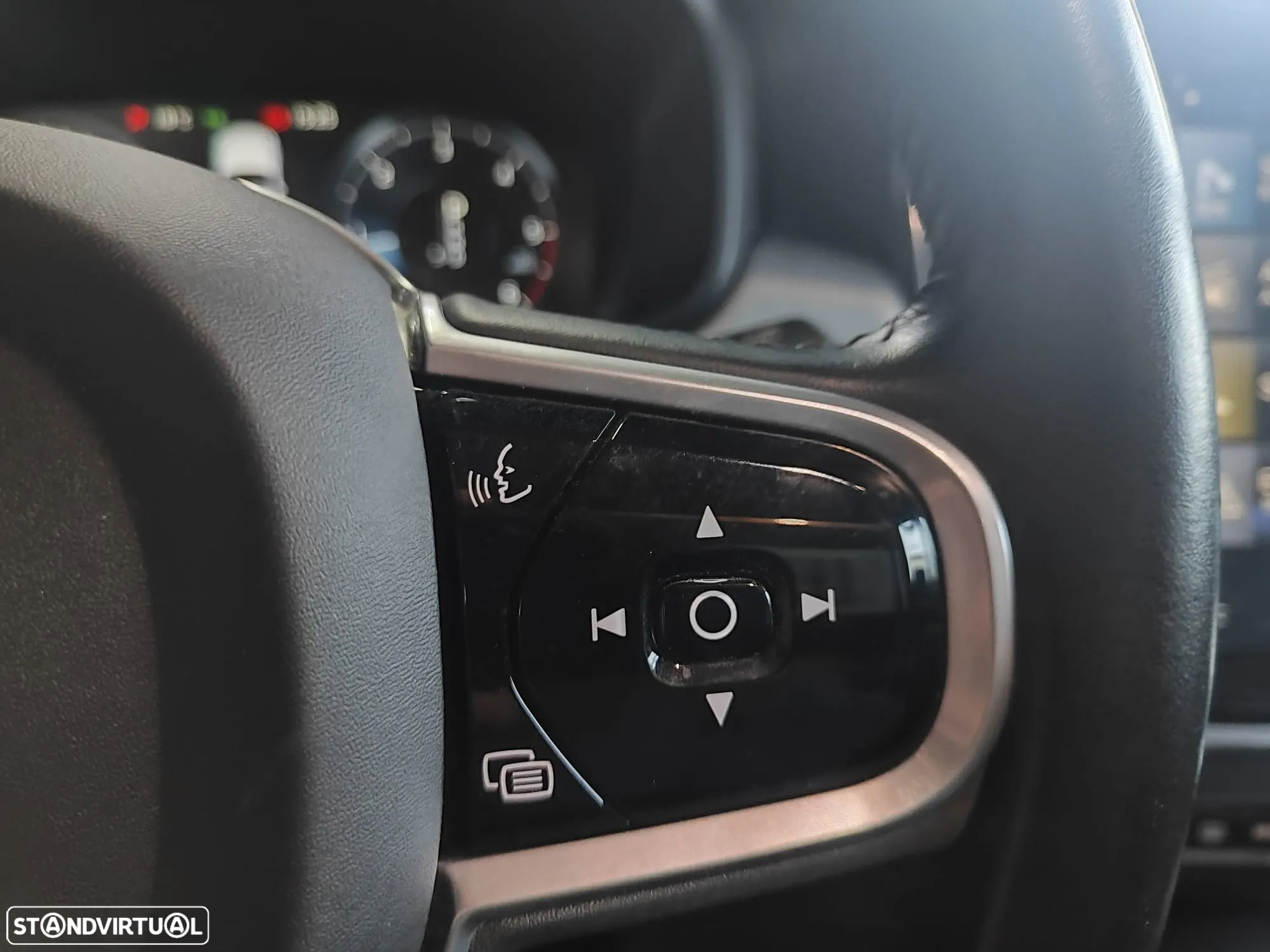Volvo V90 2.0 D4 Momentum Plus Geartronic - 26