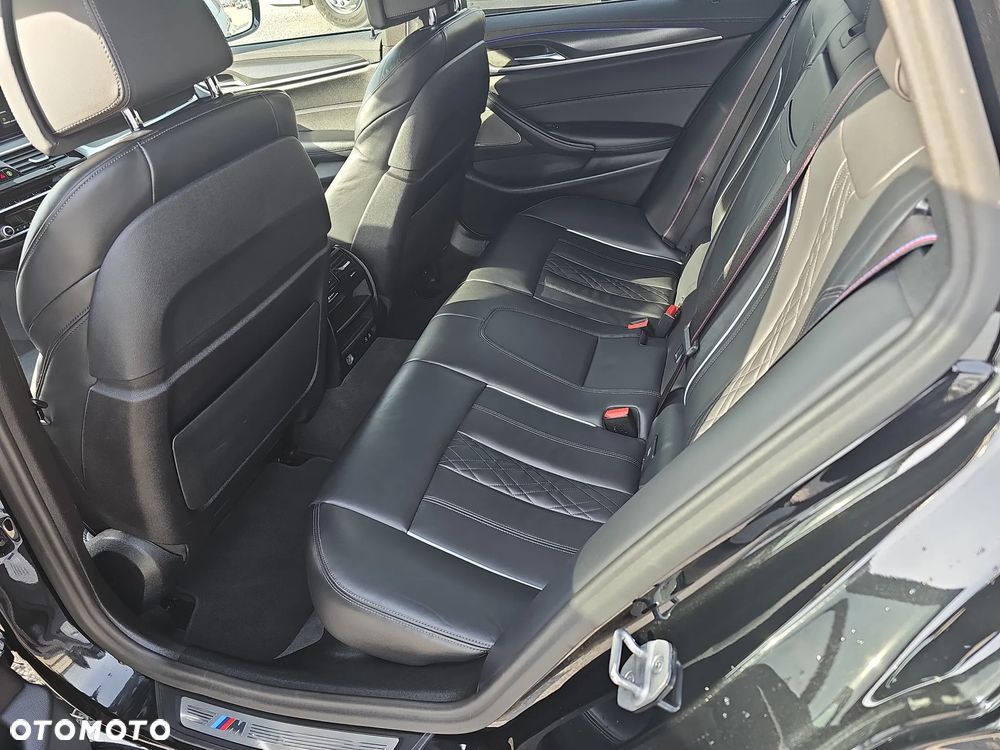 BMW Seria 5 540d xDrive mHEV M Sport sport - 22