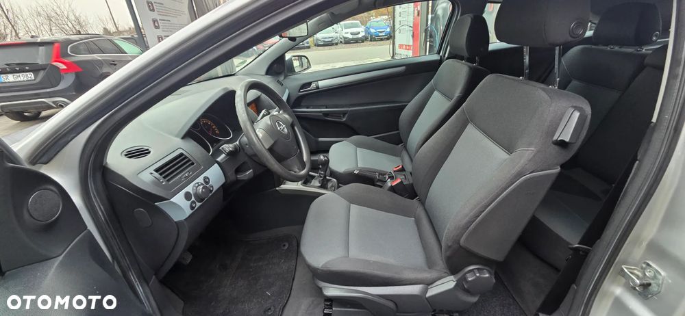 Opel Astra - 26