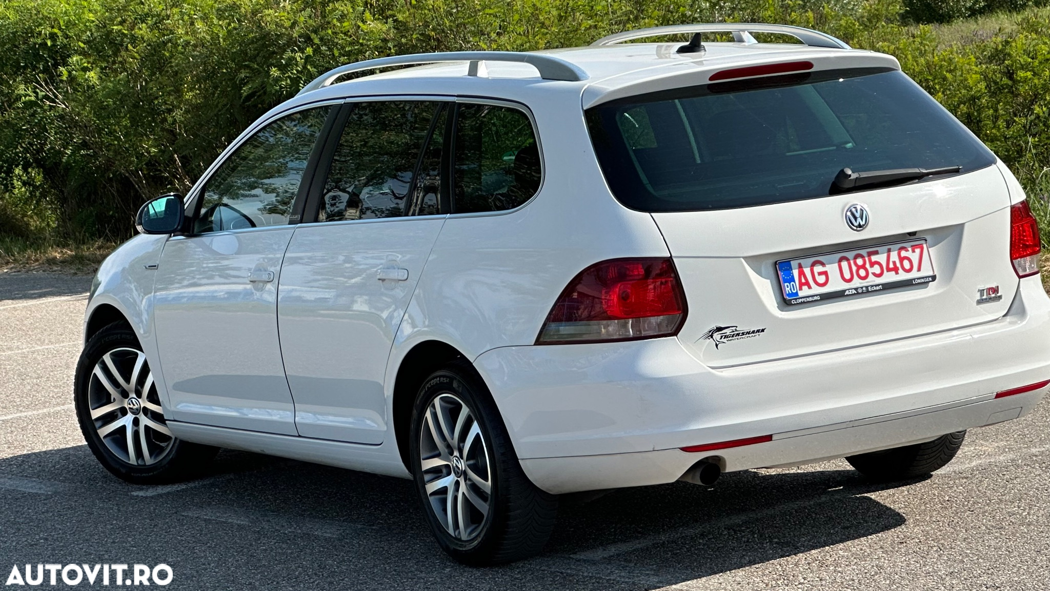 Volkswagen Golf 1.6 TDI BMT Highline - 29