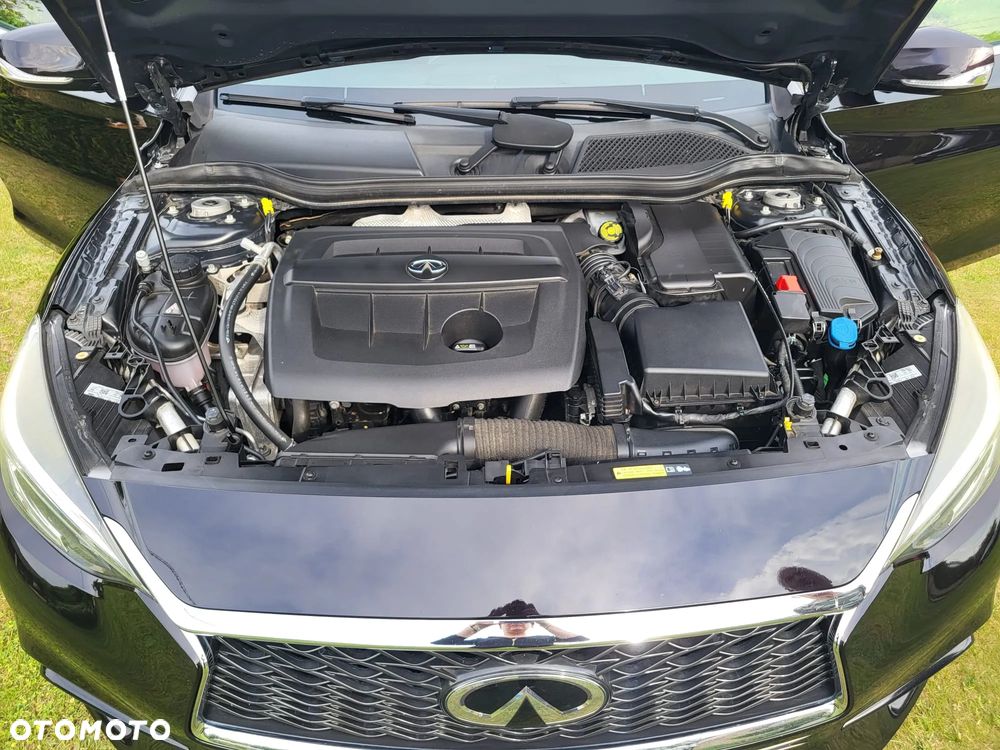 Infiniti Q30 1.5d - 14