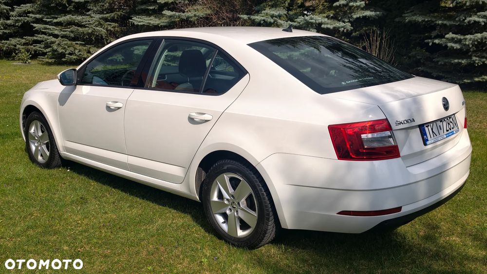 Skoda Octavia 2.0 TDI Ambition DSG - 11