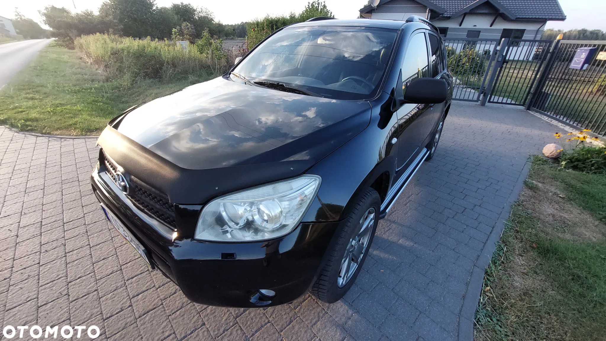Toyota RAV4 - 3