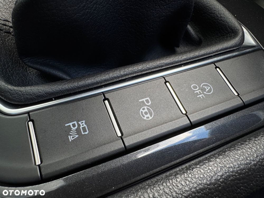 Volkswagen Tiguan 2.0 TDI SCR (BlueMotion Technology) Highline - 31