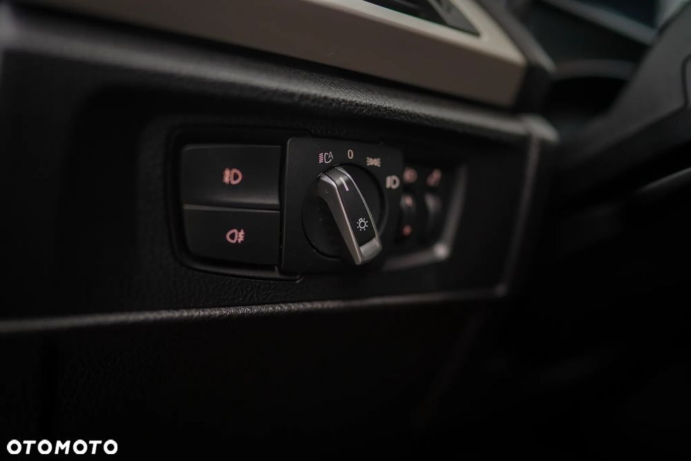 BMW Seria 1 114d - 25